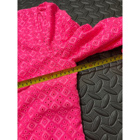 Lilly Pulitzer Aisha Romper Eyelet Lace Pink Isle Ditzy Diamond Poly Eyelet 10 - Picture 9 of 11